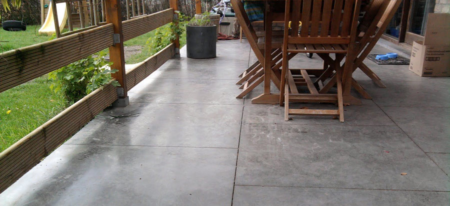 Comment entretien le sol en béton?